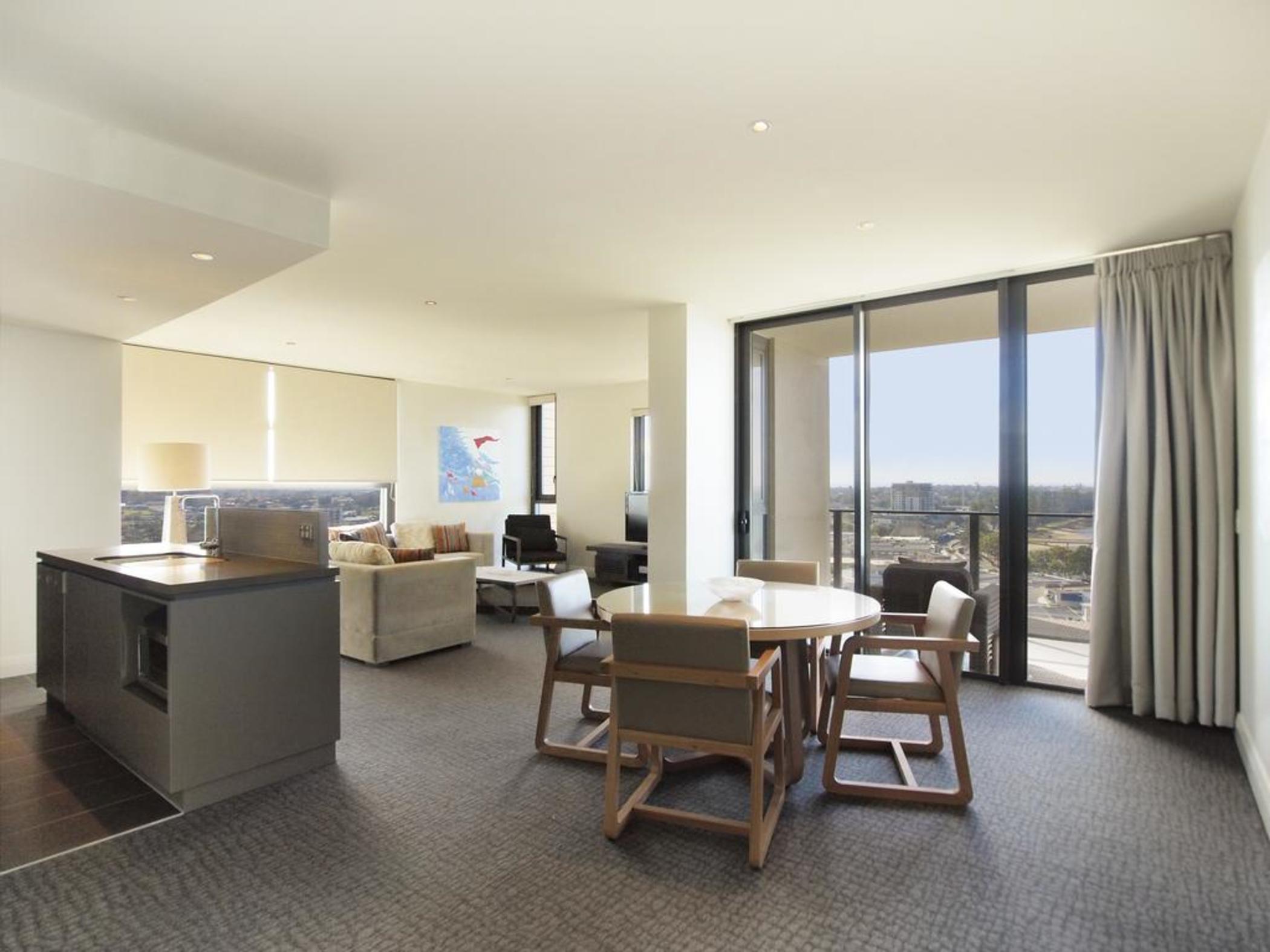 Oaks Redcliffe Mon Komo Suites Exteriér fotografie